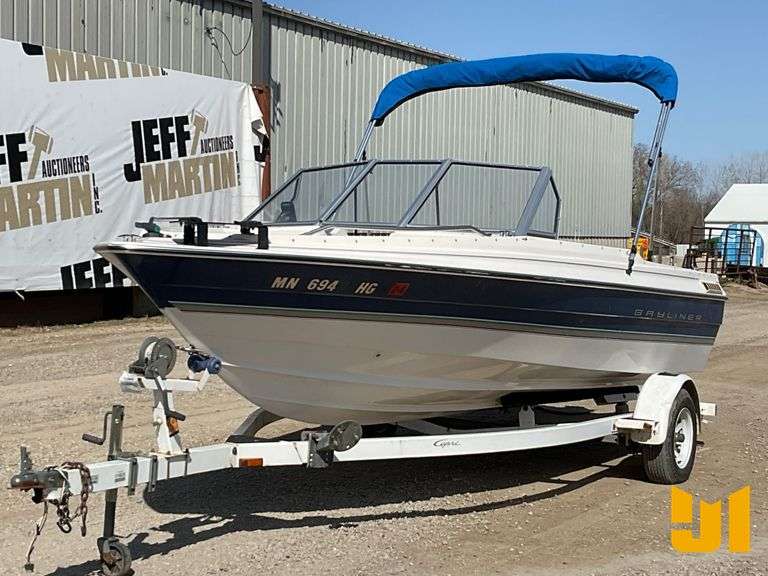 1998 BAYLINER 1954 CW CAPRI VIN BIYC60CWC898 SKI BOAT