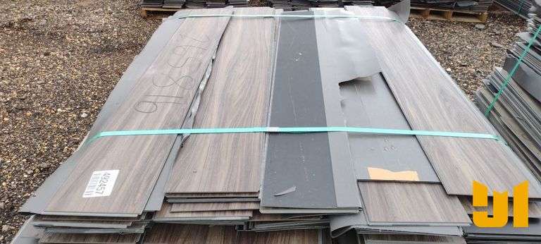 PALLET OF VINYL FLOORING