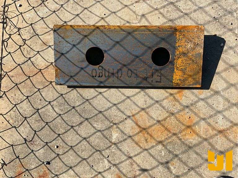 UNUSED MOUNTING PLATE
