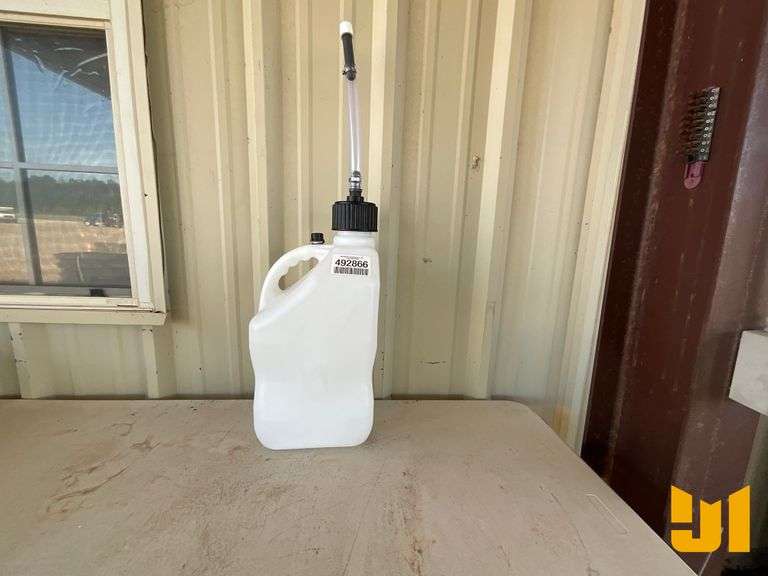 NEW VP RACING FUEL CAN