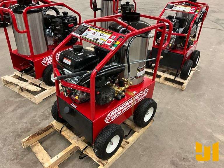 UNUSED EASY-KLEEN MAGNUM 4000 SERIES GOLD PRESSURE WASHER SN: 251312