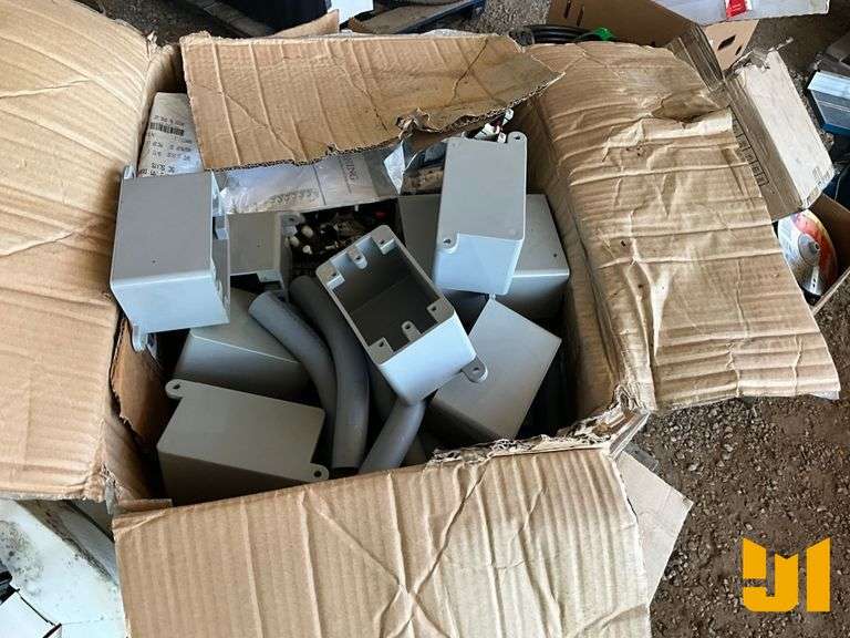 PALLET OF GROUND LUGS, BOXES OF 15A AC SWITCH,BOXES OF