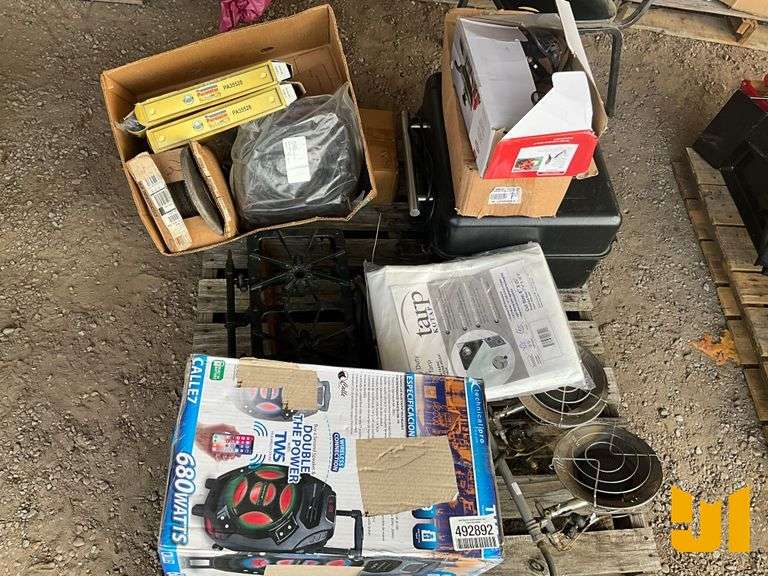 TRAEGER GRILL, GAS COOKING BURNERS, PORTABLE FRYING PAN, 8’X20’ TARP,