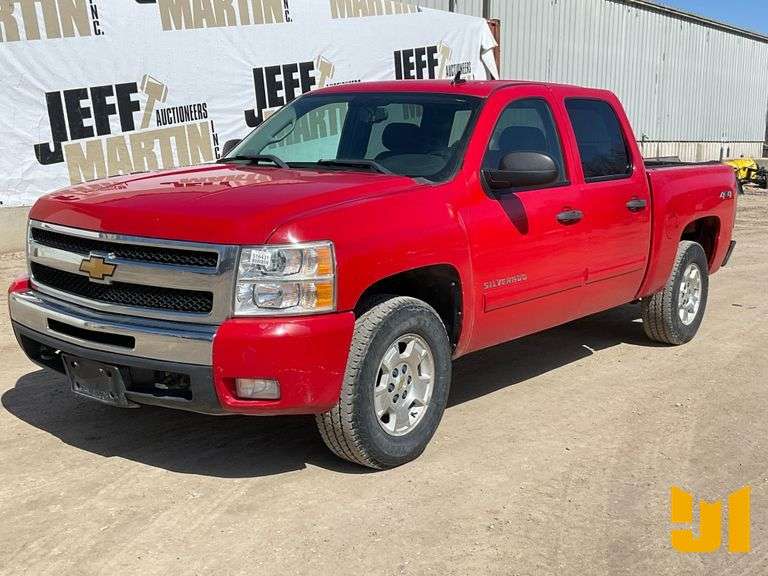 2010 CHEVROLET SILVERADO LT CREW CAB 4X4 PICKUP VIN: 3GCRKSE33AG261023
