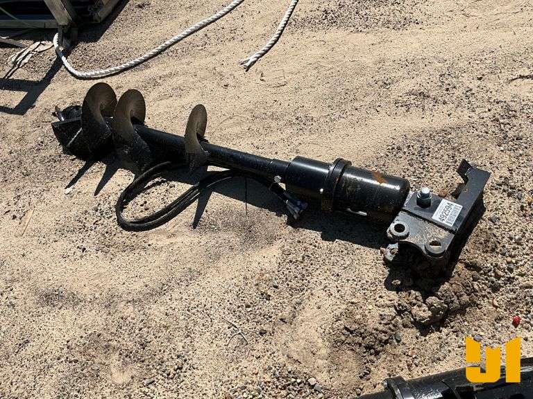 HYDRAULIC AUGER WITH BIT
