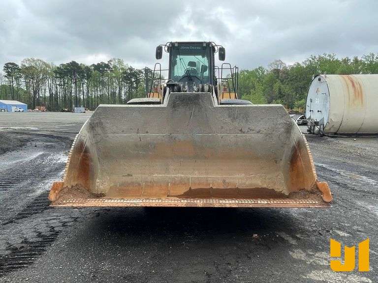 2017 DEERE 844K II WHEEL LOADER SN: 1DW844KCPHF682365
