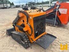 UNUSED LANDHERO LDH-H380 STAND ON MULTI TERRAIN LOADER