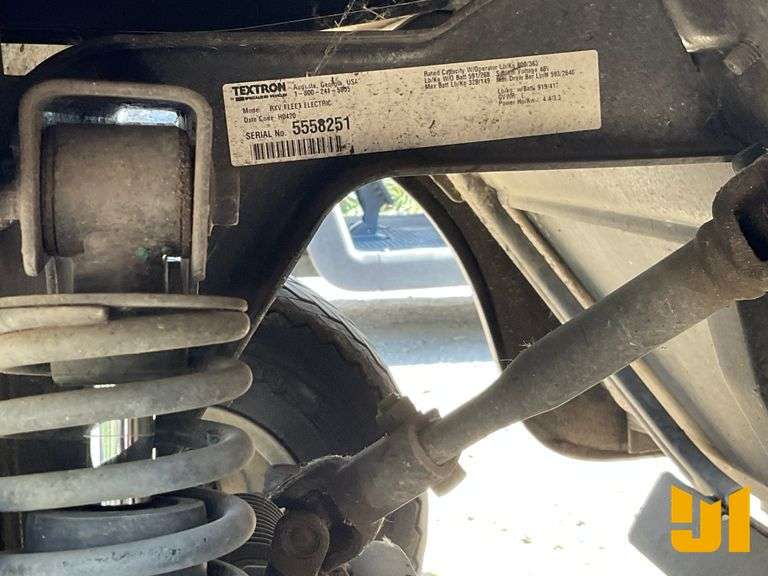 2020 EZ GO RXV GOLF CART 5558251