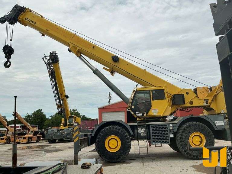 2013 GROVE RT880E ROUGH TERRAIN CRANE SN: 232909