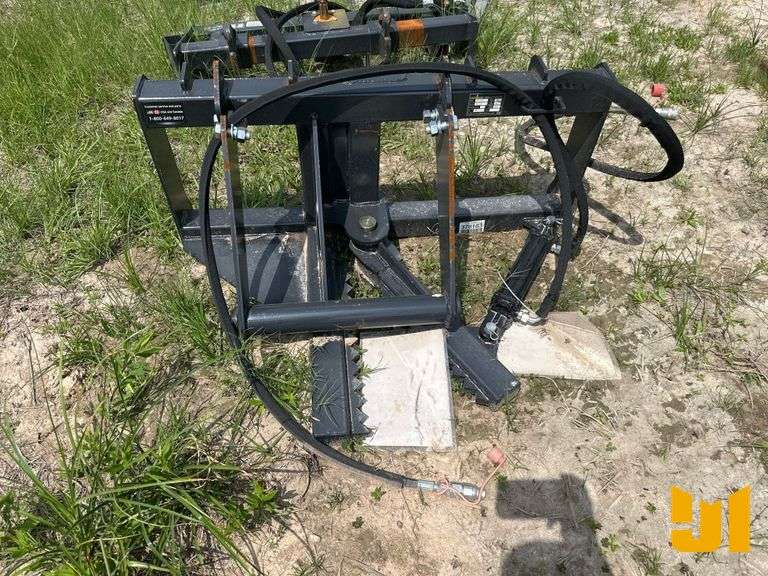 UNUSED 2024 LANDHONOR TP2-13-08D 46 IN. TREE PULLER SN: HL-01240