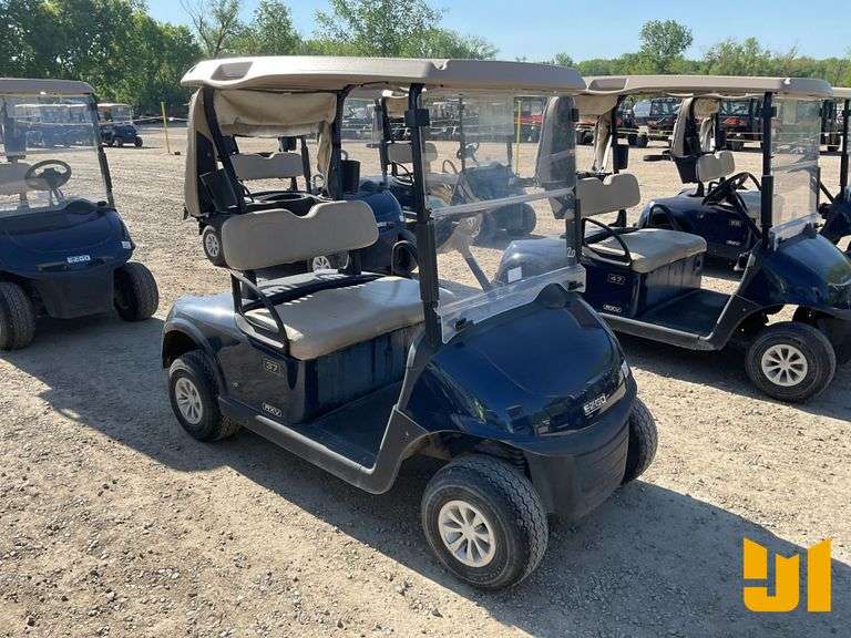 2020 EZ GO RXV GOLF CART 5558251