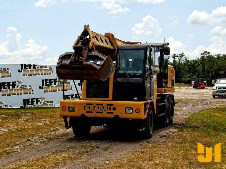 2015 GRADALL XL4100 MOBILE EXCAVATOR SN: 4160000078