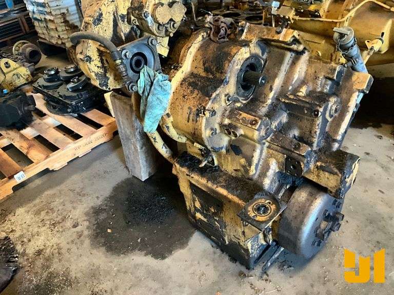 TRANSMISSION FOR CAT 525B***CONDITION UNKNOWN***