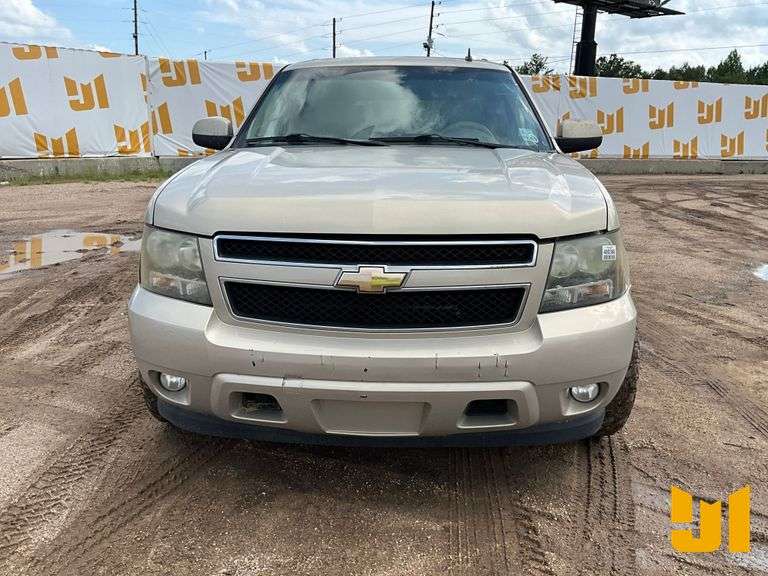 2010 CHEVROLET TAHOE LT VIN: 1GNMCBE32AR203631 2WD