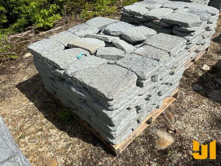 PALLET OF BLUE STONE PAVERS