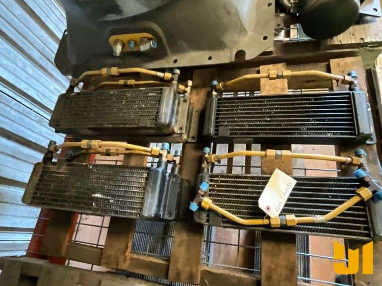 CAT 525