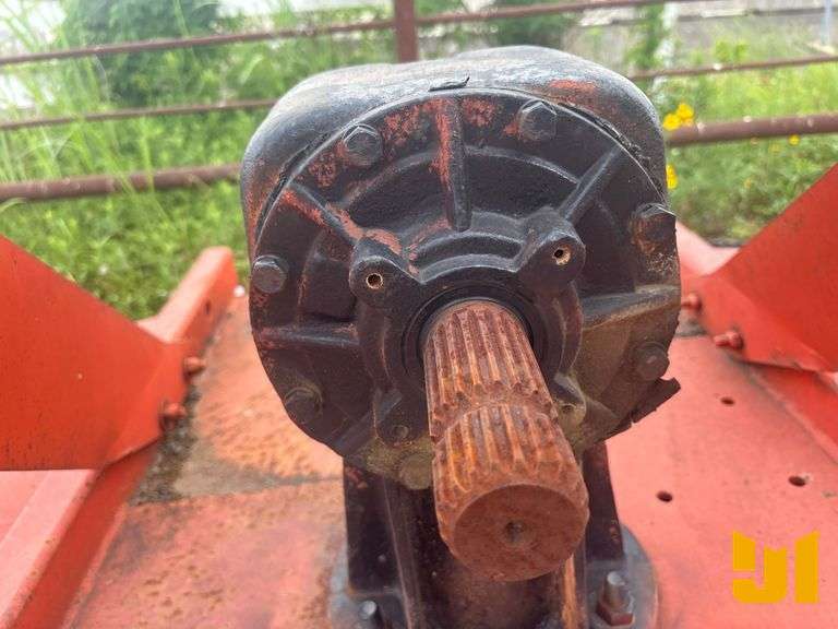 BUSH HOG 2815 65 IN. ROTARY MOWER