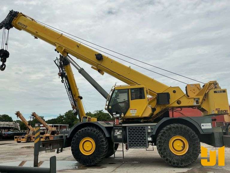 2013 GROVE RT880E ROUGH TERRAIN CRANE SN: 232909