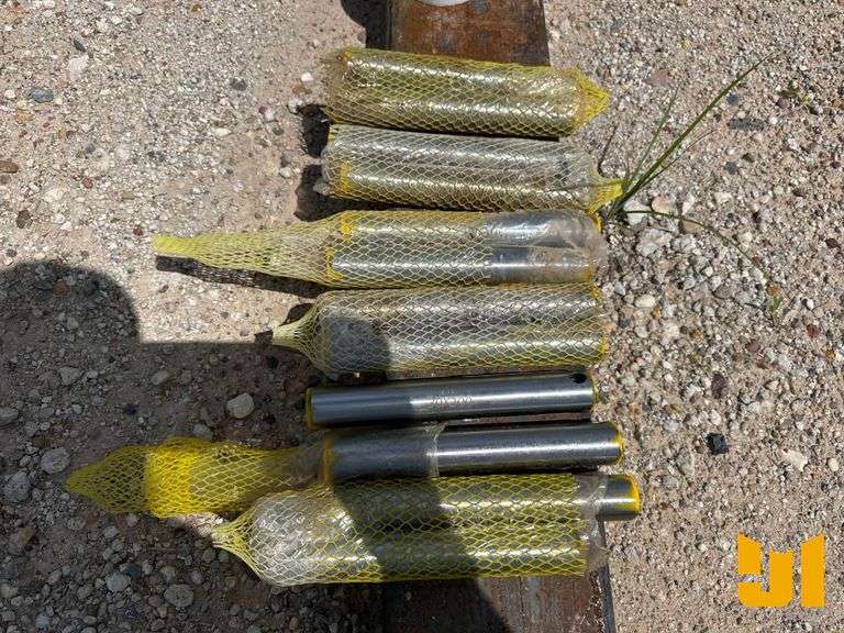 QTY OF (12) 30MM X 200MM UNIVERSAL BUCKET PINS