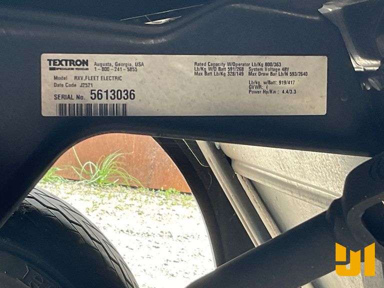 2021 EZ GO RXV GOLF CART 5613036