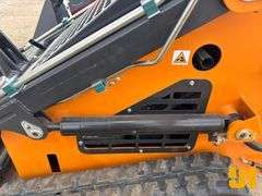 UNUSED LANDHERO LDH-H380 STAND ON MULTI TERRAIN LOADER