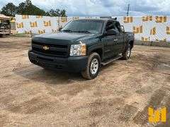 2013 CHEVROLET SILVERADO EXTENDED CAB 4X4 PICKUP VIN: 1GCRKPE79DZ357680