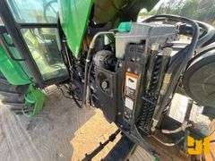 JOHN DEERE 5225 TRACTOR SN: LV5225T422205