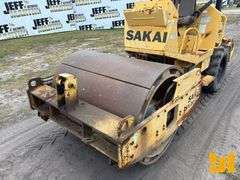 2005 SAKAI SV201TB SINGLE DRUM VIBRATORY ROLLER SN: VSV14T10123