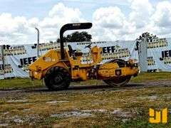 2005 SAKAI SV201TB SINGLE DRUM VIBRATORY ROLLER SN: VSV14T10123