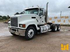2012 MACK CHU613 PINNACLE TANDEM AXLE DAY CAB TRUCK TRACTOR VIN: 1M1AN07Y7CM009888