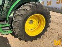 JOHN DEERE 5225 TRACTOR SN: LV5225T422205