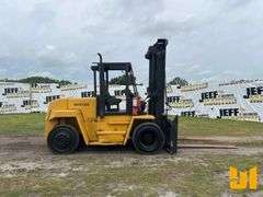 HYSTER ROUGH TERRAIN FORKLIFT