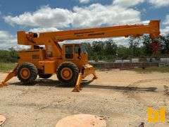 2011 BRODERSON RT300 ROUGH TERRAIN CRANE SN: 37818300