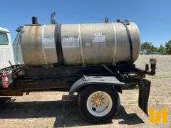 1993 INTERNATIONAL 4600 S/A SEWER/WATER/TANK TRUCK VIN: 1HTSAZPL3PH541049