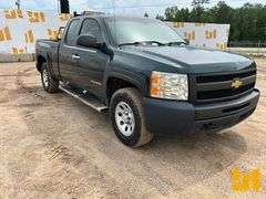 2013 CHEVROLET SILVERADO EXTENDED CAB 4X4 PICKUP VIN: 1GCRKPE79DZ357680