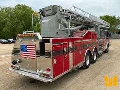 2002 E-ONE AERIAL LADDER/PUMP TRUCK VIN: 4EN3BCA8121004374 T/A  FIRE TRUCK