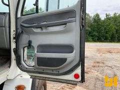 2010 FREIGHTLINER COLUMBIA 120 20500 LB BOOM TRUCK VIN: 1FVHF0CV5BDAW1310