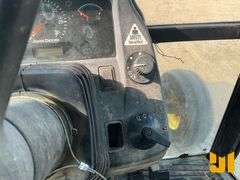 JOHN DEERE 5225 TRACTOR SN: LV5225T422205