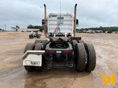 2012 MACK CHU613 PINNACLE TANDEM AXLE DAY CAB TRUCK TRACTOR VIN: 1M1AN07Y7CM009888