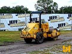 2005 SAKAI SV201TB SINGLE DRUM VIBRATORY ROLLER SN: VSV14T10123