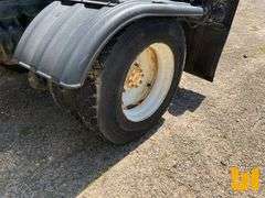 1993 INTERNATIONAL 4600 S/A SEWER/WATER/TANK TRUCK VIN: 1HTSAZPL3PH541049