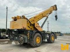 2014 GROVE RT890E ROUGH TERRAIN CRANE SN: 233670