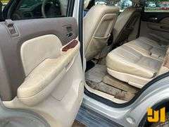 2010 CHEVROLET TAHOE LT VIN: 1GNMCBE32AR203631 2WD