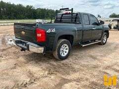 2013 CHEVROLET SILVERADO EXTENDED CAB 4X4 PICKUP VIN: 1GCRKPE79DZ357680