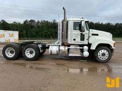 2012 MACK CHU613 PINNACLE TANDEM AXLE DAY CAB TRUCK TRACTOR VIN: 1M1AN07Y7CM009888