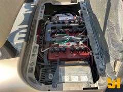 2021 EZ GO RXV GOLF CART 5607184