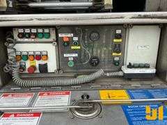 2002 E-ONE AERIAL LADDER/PUMP TRUCK VIN: 4EN3BCA8121004374 T/A  FIRE TRUCK