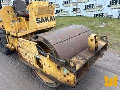 2005 SAKAI SV201TB SINGLE DRUM VIBRATORY ROLLER SN: VSV14T10123