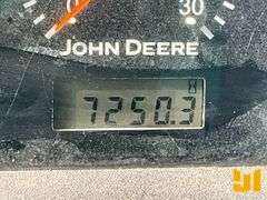 JOHN DEERE 5225 TRACTOR SN: LV5225T422205