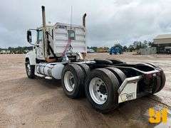 2012 MACK CHU613 PINNACLE TANDEM AXLE DAY CAB TRUCK TRACTOR VIN: 1M1AN07Y7CM009888